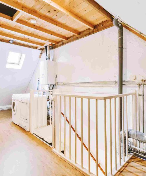 corner-in-the-attic-2026-01-07-23-28-27-utc_11zon